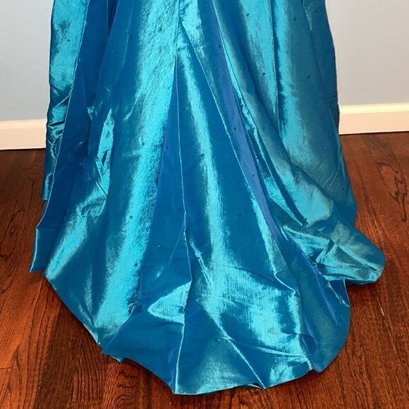 Jovani JVN Sleeveless Mermaid Plunging Back Pageant Prom Formal Dress NWT - Picture 16 of 17